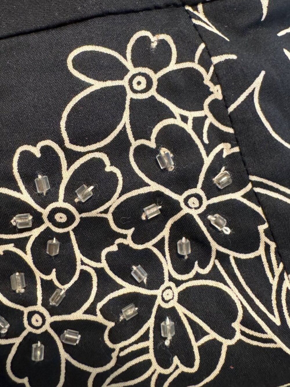 Ann Taylor Loft cotton skirt size 8 Black Floral Embroidered & Sequined A-Line - Picture 8 of 8